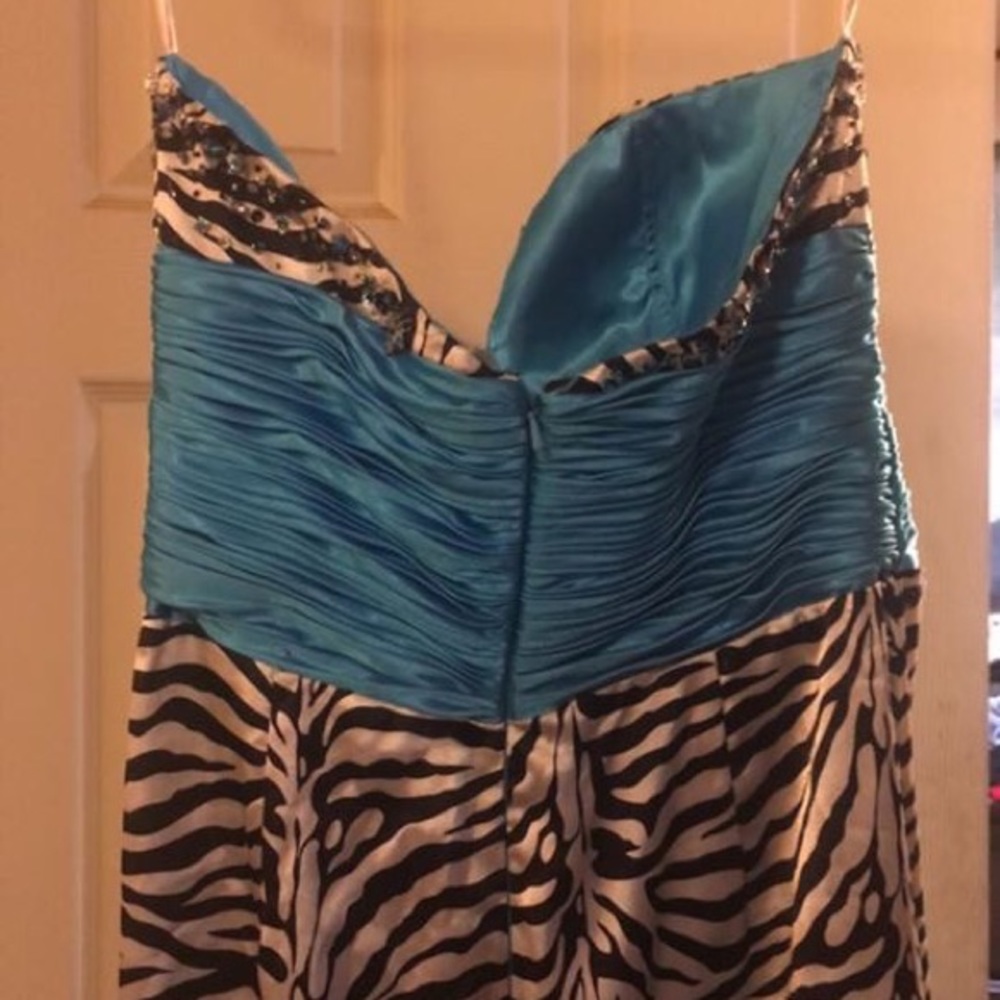 Prom Dres Size 10 - Picture 6 of 8